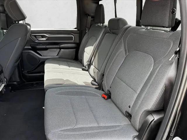 2019 Ram 1500 Big Horn/Lone Star Crew Cab 4x4 5'7" Box