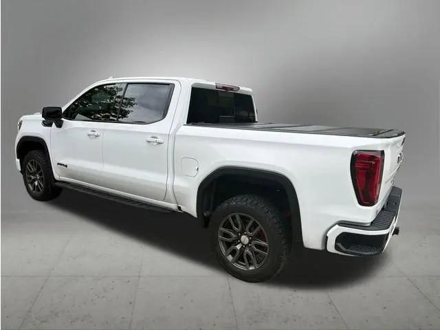 2022 GMC Sierra 1500 Limited 4WD Crew Cab Short Box AT4