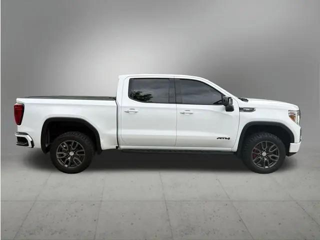 2022 GMC Sierra 1500 Limited 4WD Crew Cab Short Box AT4