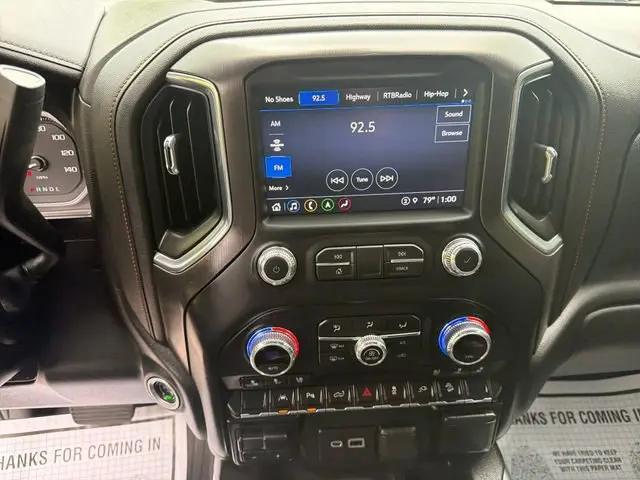 2022 GMC Sierra 1500 Limited 4WD Crew Cab Short Box AT4