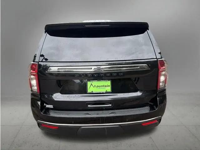 2022 Chevrolet Suburban 4WD Z71