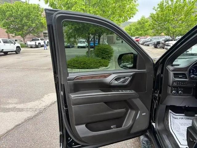 2022 Chevrolet Suburban 4WD Z71