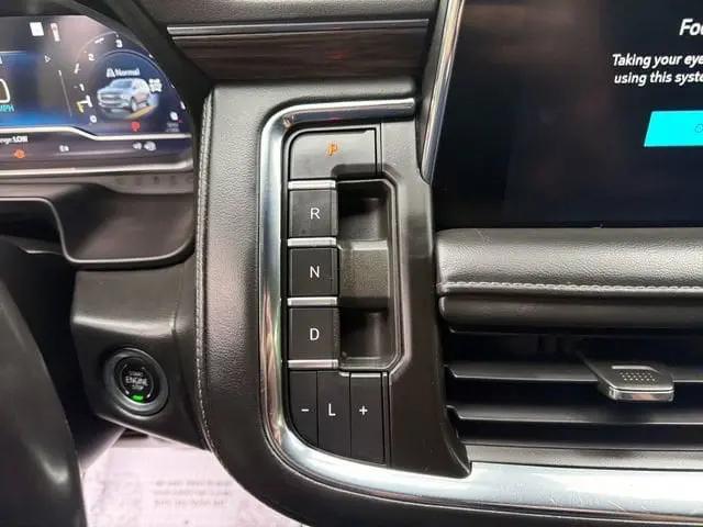 2022 Chevrolet Suburban 4WD Z71