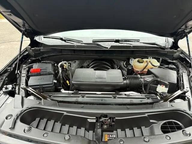 2022 Chevrolet Suburban 4WD Z71
