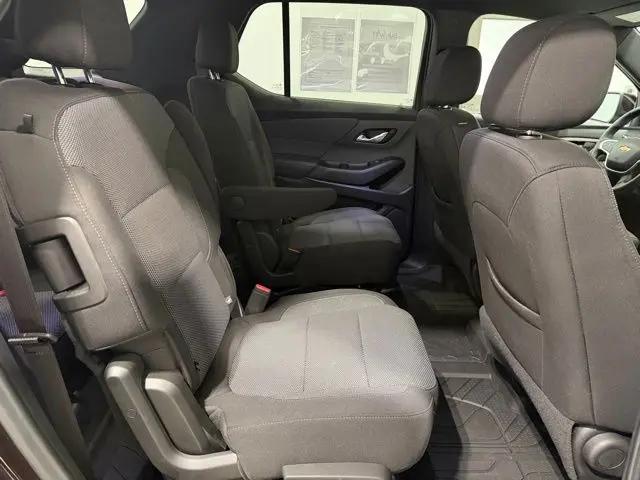 2023 Chevrolet Traverse FWD LT Cloth