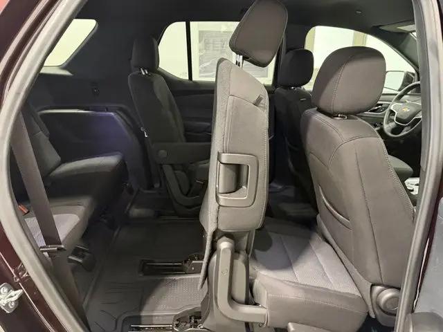 2023 Chevrolet Traverse FWD LT Cloth