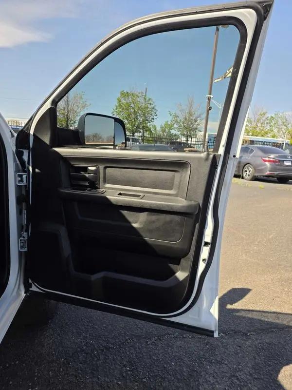 2022 Ram 3500 Tradesman Crew Cab 4x4 8' Box