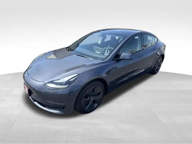 2022 Tesla Model 3 Long Range Dual Motor All-Wheel Drive