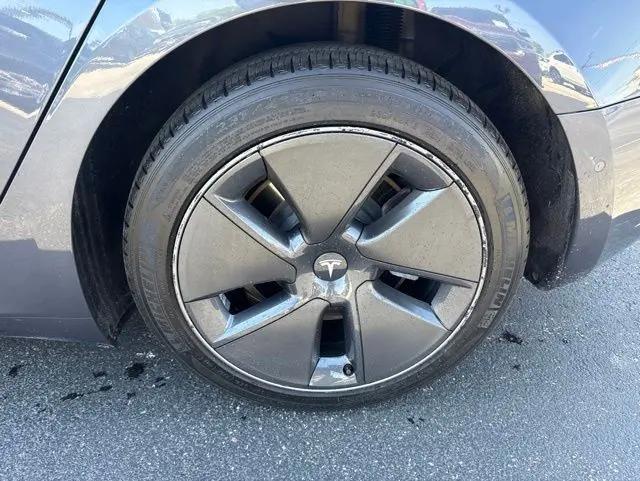 2022 Tesla Model 3 Long Range Dual Motor All-Wheel Drive