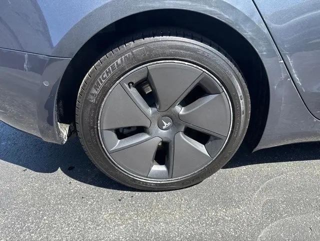 2022 Tesla Model 3 Long Range Dual Motor All-Wheel Drive