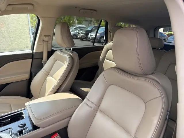 2023 Lincoln Aviator Standard