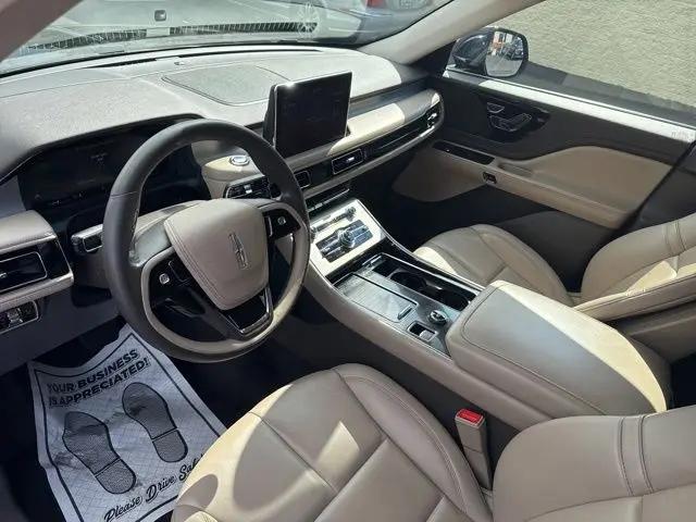 2023 Lincoln Aviator Standard