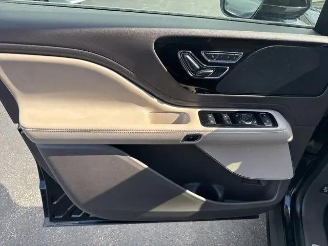 2023 Lincoln Aviator Standard