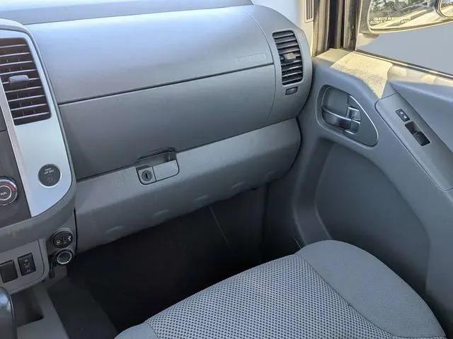 2020 Nissan Frontier Crew Cab SV 4x2