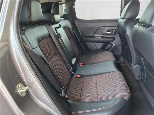 2025 Nissan Kicks SR FWD