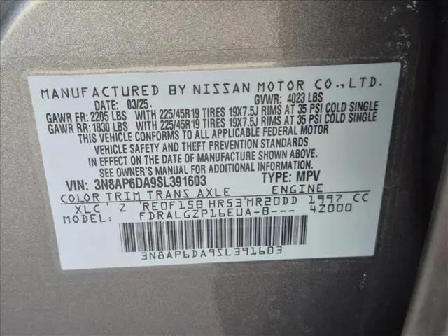 2025 Nissan Kicks SR FWD