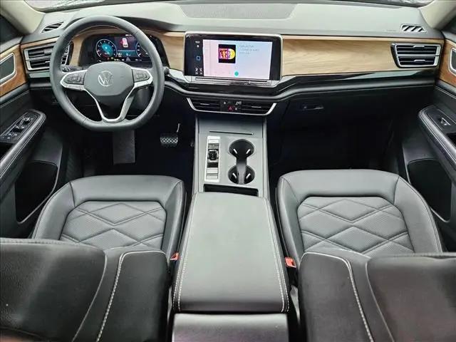 2024 Volkswagen Atlas 2.0T SE