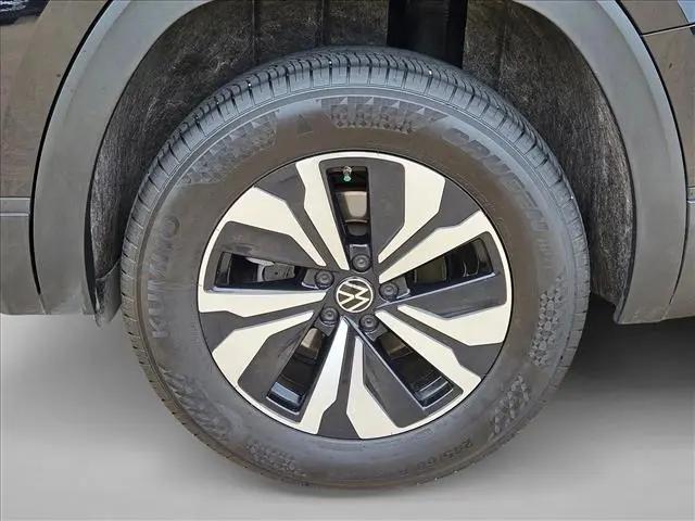 2024 Volkswagen Atlas 2.0T SE