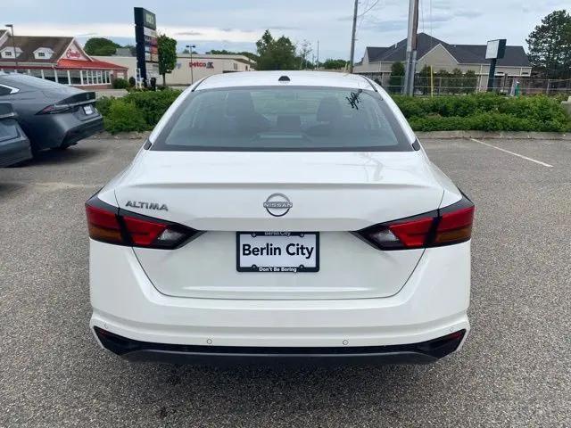 2026 Nissan Altima SV FWD
