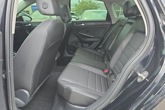 2022 Volkswagen Jetta 1.5T SE