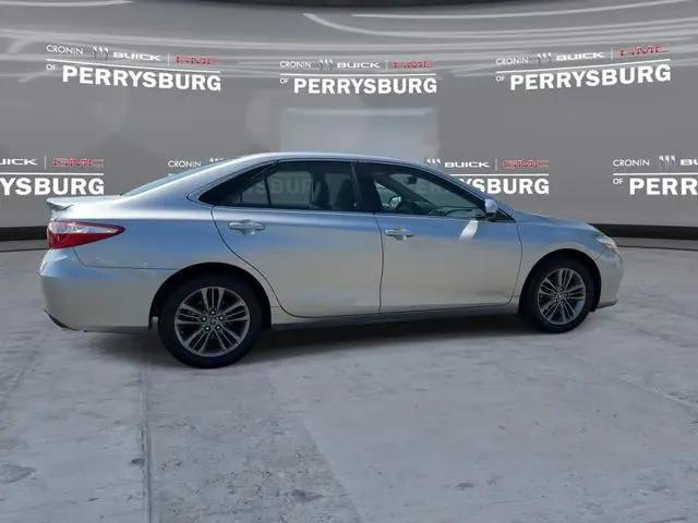 2016 Toyota Camry XLE