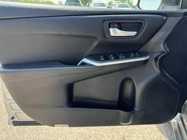 2016 Toyota Camry XLE
