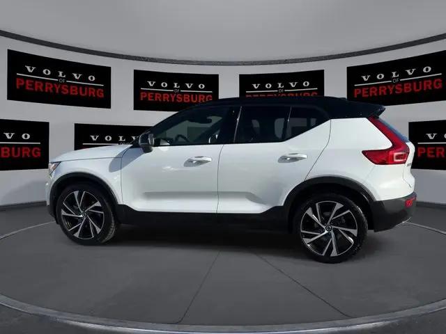 2020 Volvo XC40 T5 R-Design