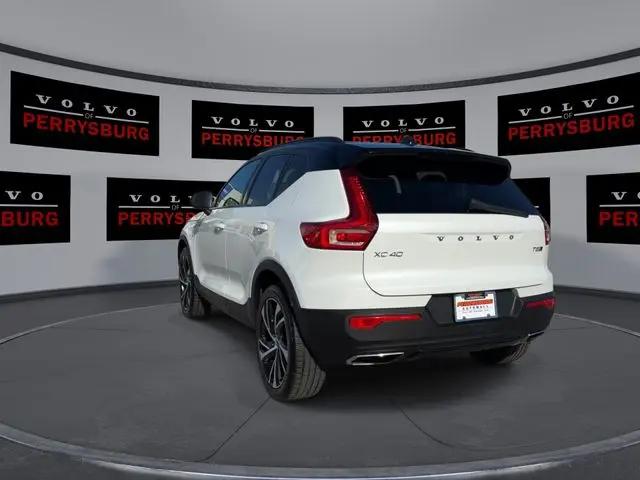 2020 Volvo XC40 T5 R-Design