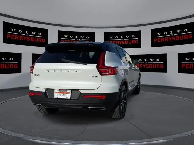 2020 Volvo XC40 T5 R-Design
