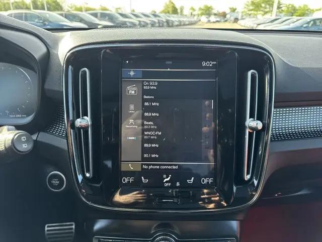 2020 Volvo XC40 T5 R-Design