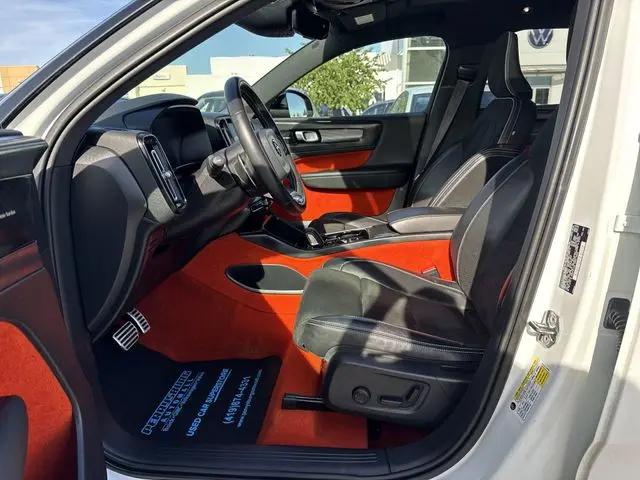 2020 Volvo XC40 T5 R-Design