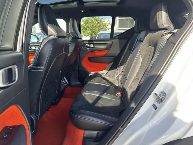 2020 Volvo XC40 T5 R-Design