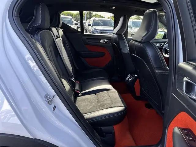 2020 Volvo XC40 T5 R-Design