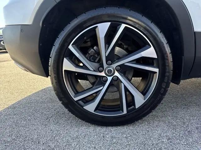 2020 Volvo XC40 T5 R-Design