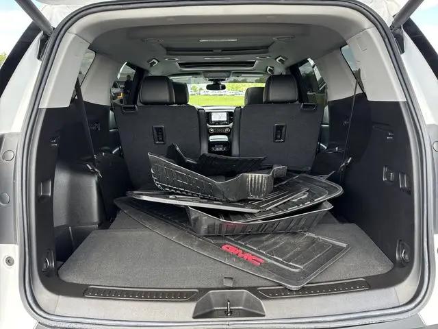2023 GMC Acadia AWD SLT