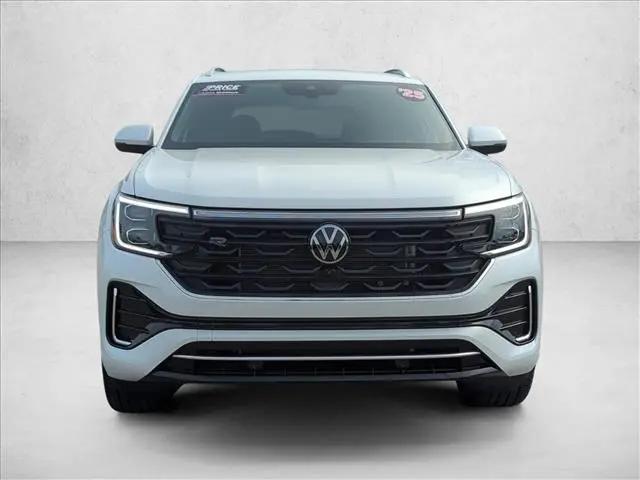 2025 Volkswagen Atlas Cross Sport 2.0T SEL Premium R-Line