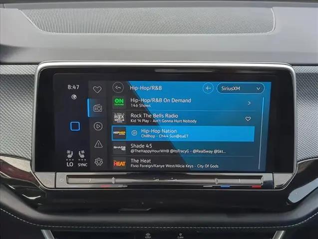 2025 Volkswagen Atlas Cross Sport 2.0T SEL Premium R-Line