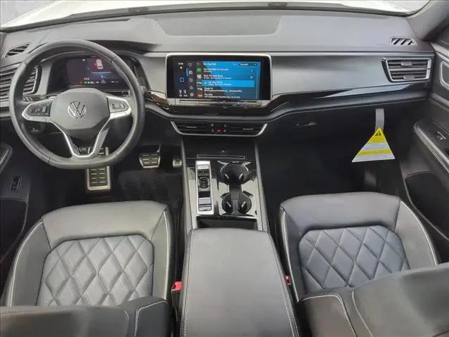 2025 Volkswagen Atlas Cross Sport 2.0T SEL Premium R-Line