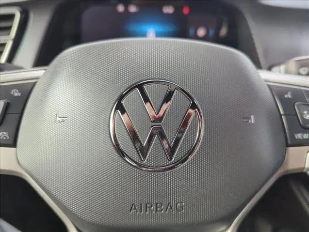 2025 Volkswagen Atlas Cross Sport 2.0T SEL Premium R-Line