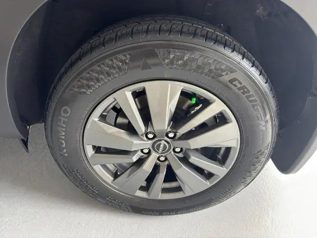 2024 Nissan Pathfinder SV FWD