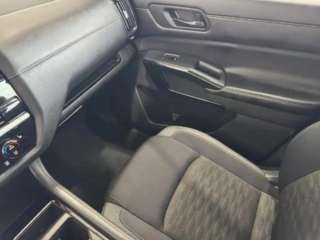 2024 Nissan Pathfinder SV FWD