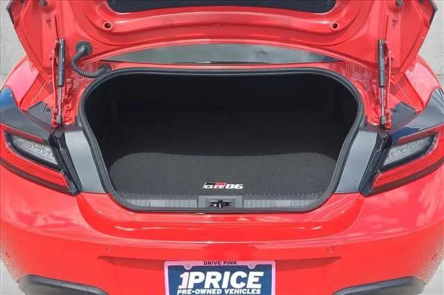 2025 Toyota GR86 Premium