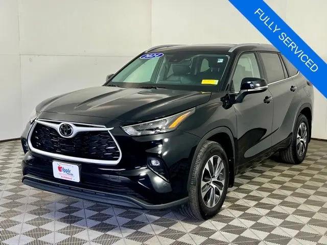 2024 Toyota Highlander XLE