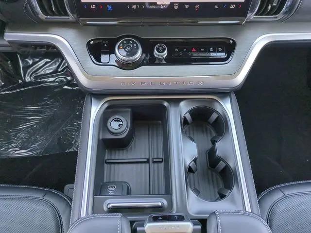 2026 Ford Expedition Max Platinum MAX