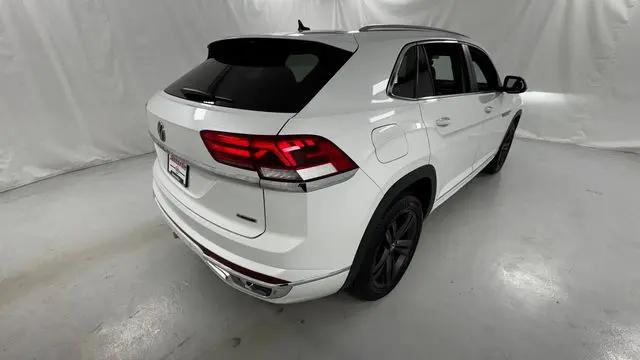 2022 Volkswagen Atlas Cross Sport 2.0T SEL R-Line