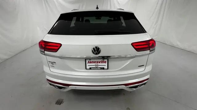 2022 Volkswagen Atlas Cross Sport 2.0T SEL R-Line