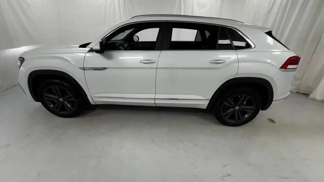 2022 Volkswagen Atlas Cross Sport 2.0T SEL R-Line