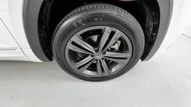 2022 Volkswagen Atlas Cross Sport 2.0T SEL R-Line
