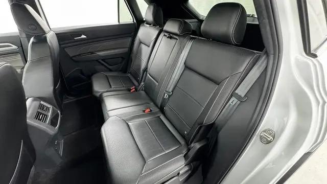 2022 Volkswagen Atlas Cross Sport 2.0T SEL R-Line