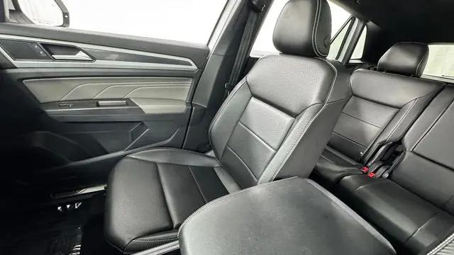2022 Volkswagen Atlas Cross Sport 2.0T SEL R-Line